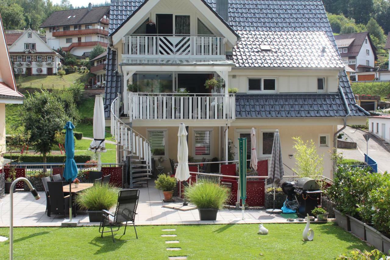 Haus Laetsch Apartment Bad Peterstal-Griesbach Bagian luar foto